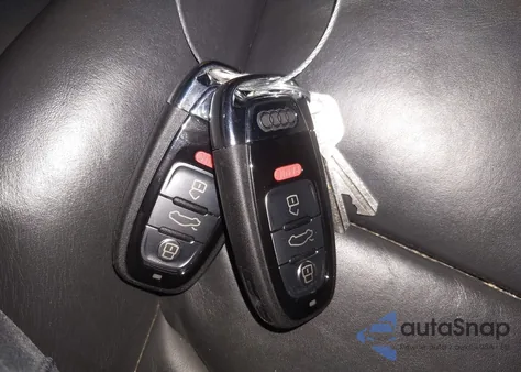 2020 Audi R8 V10 Quattro S Tronic z USA, uszkodzony, nr VIN WUAEEAFX7L7900930